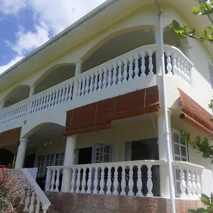 Tropical Garden Self Catering Holiday home