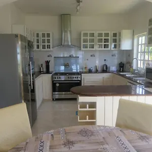 Tropical Garden Self Catering Holiday home