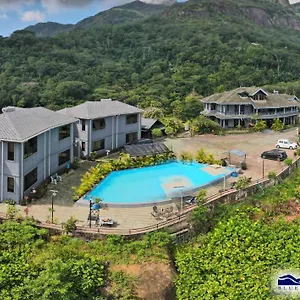 4* Oda ve Kahvaltı Blue Hill